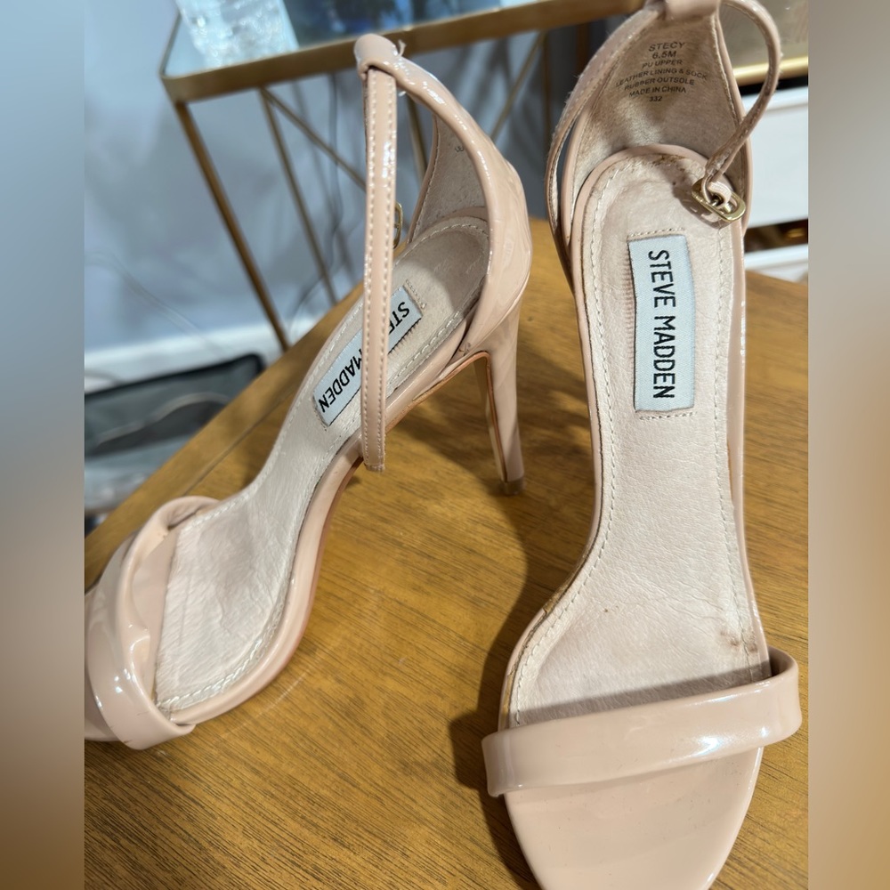 Steve Madden Nude Heels